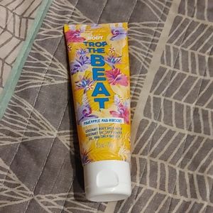 Perfectly posh Trop the Beat body balm